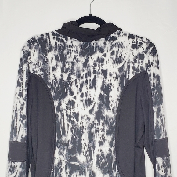 XCVI Movement Zip Front Jacket Size XL Marble Print Stretch High Neck Active - Picture 5 of 13